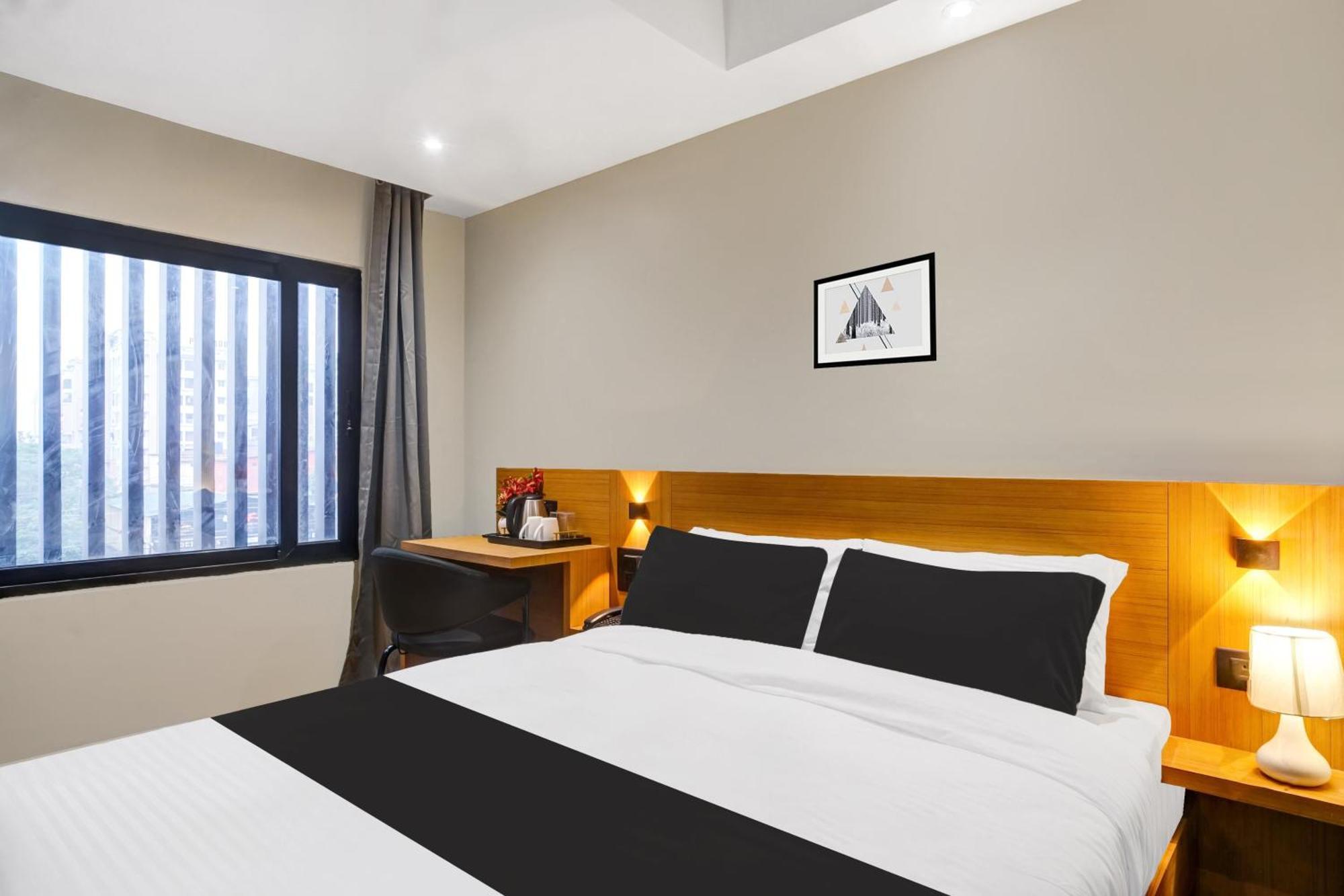 Townhouse Oak Sarusajai Stadium Dispur Buitenkant foto
